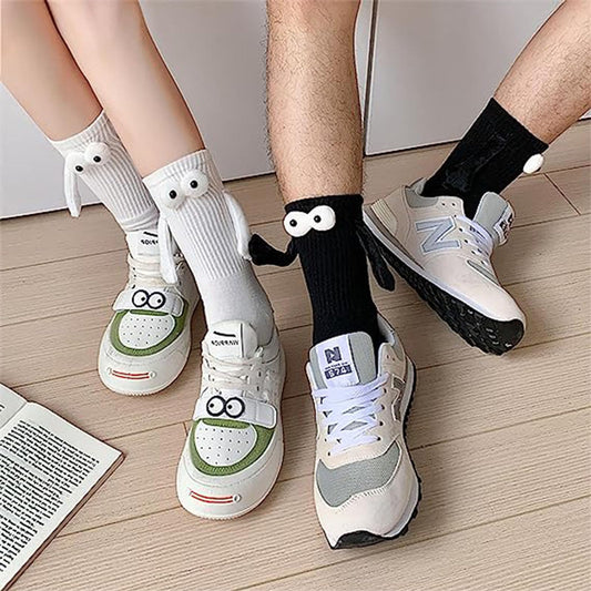 Calcetines de pareja magnéticos – Unidos de la mano... literalmente