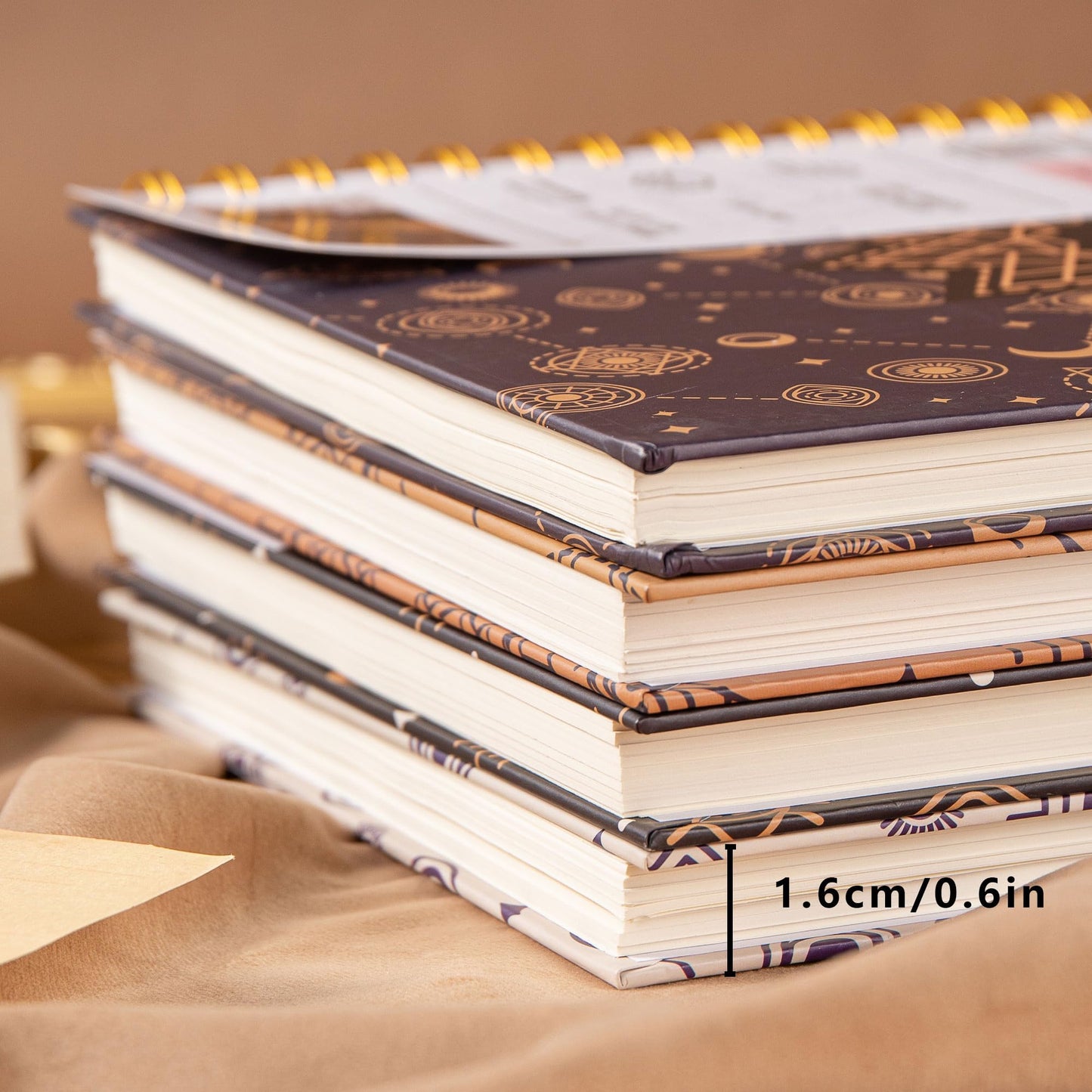 Ideas en espiral – Cuaderno con separadores y tapa dura