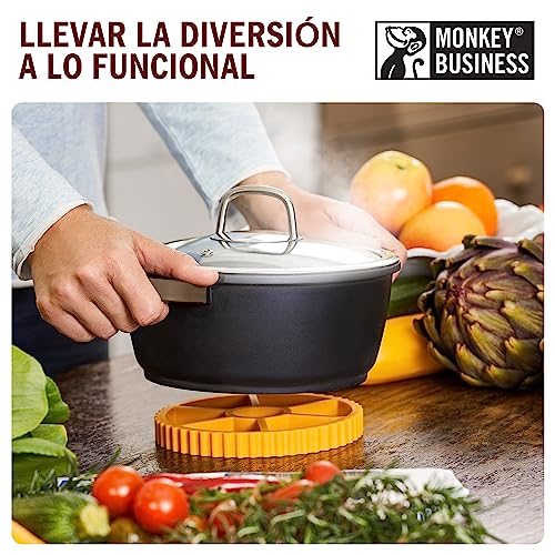 Monkey Business - Posavasos en Forma de cojín Rojo para Cocina de una Serie de Accesorios de Cocina inspirados en Pasta, Accesorios de Cocina Originales